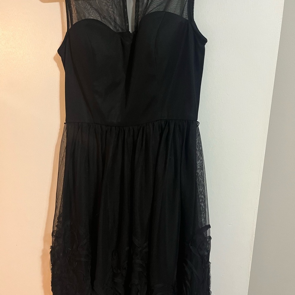 Chic Black Strapless Dress